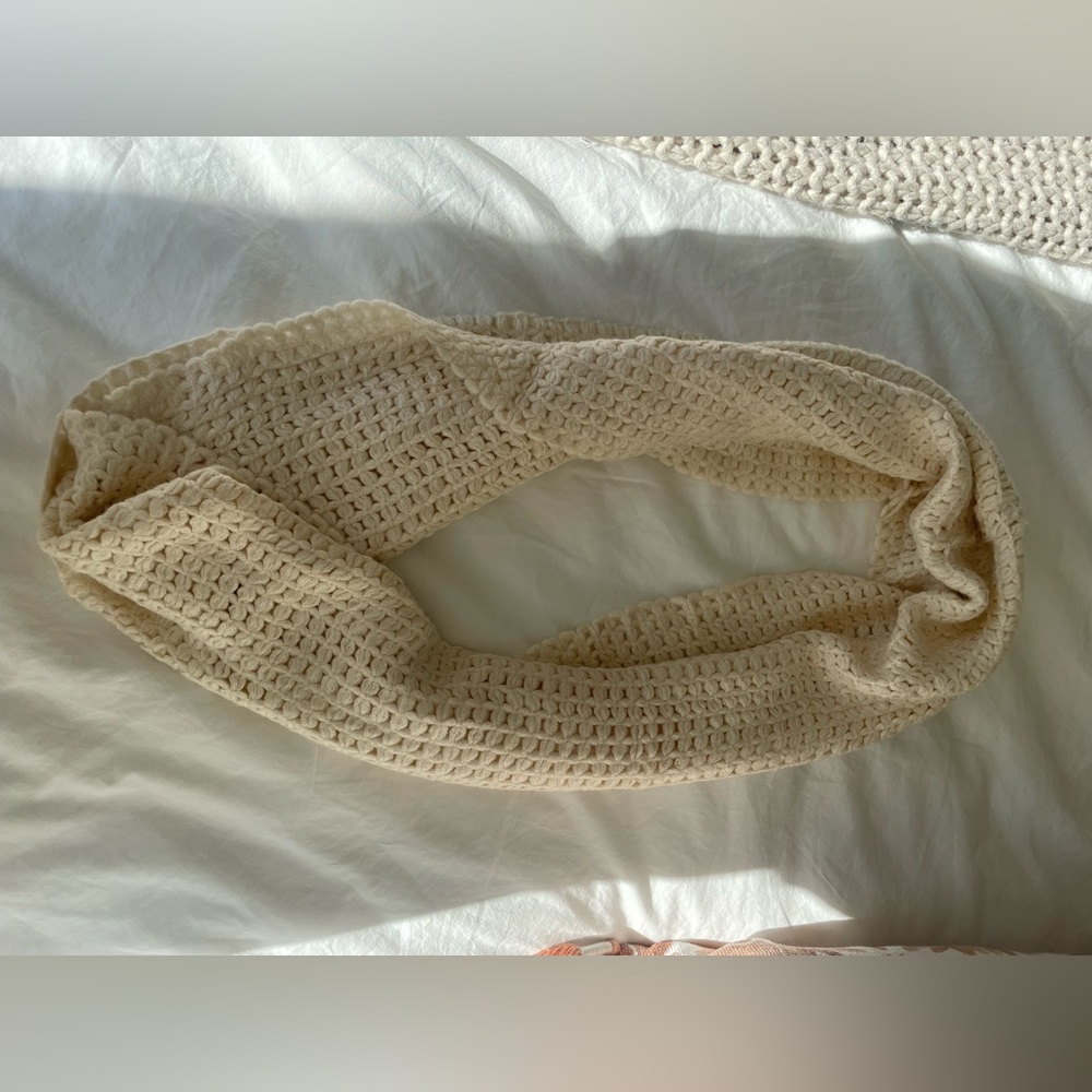 Cream infinity winter scarf